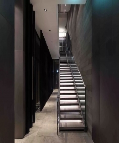  精彩的樓梯設計，沒有逆天的想法是HOLD不住的